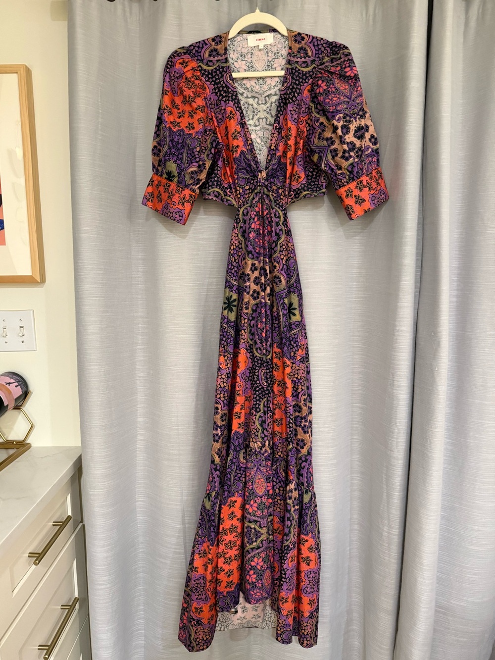 XiRENA Coral and Purple Paisley Tie-Front Maxi Dress - Picture 4 of 11